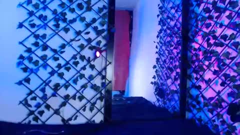 Snapshot of ethanandbrianna chatting on September 9, 2025, 1:05 am ethanandbrianna online show from September 9, 2025, 1:05 am