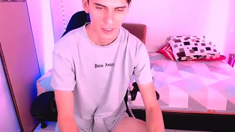 Snapshot of ethancoleeman chatting on September 9, 2025, 1:21 pm EthanColeeman online show from September 9, 2025, 1:21 pm