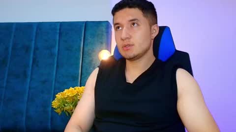 ethanconnor_ online show from October 31, 2025, 12:50 pm