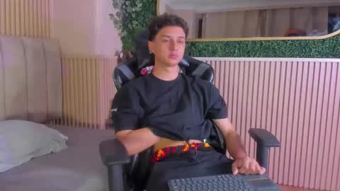 ethanlowell online show from February 18, 2026, 3:24 am