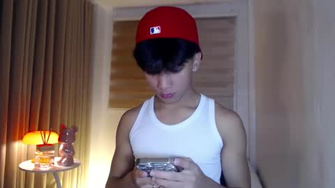 Snapshot of etherealboytoy4hire chatting on June 2, 2026, 3:52 am Rey online show from June 2, 2026, 3:52 am