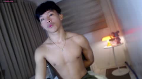 Snapshot of etherealboytoy4hire chatting on July 26, 2026, 3:19 pm Rey online show from July 26, 2026, 3:19 pm
