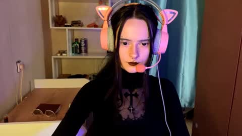 Snapshot of eunabiddlecome chatting on February 18, 2026, 11:06 am Kate online show from February 18, 2026, 11:06 am