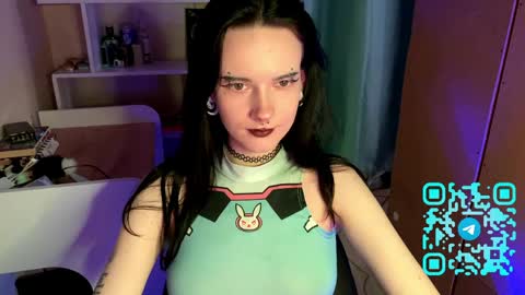 Kate online show from April 8, 2026, 11:21 am