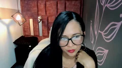 Snapshot of eva__foxx__ chatting on November 11, 2025, 9:15 pm EVA FOXX online show from November 11, 2025, 9:15 pm