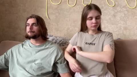 Eva Calvin online show from March 17, 2026, 4:50 am