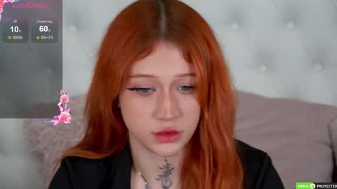 Snapshot of eva_cramer chatting on October 8, 2025, 8:34 am Eva Cramer online show from October 8, 2025, 8:34 am