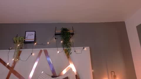 EVA DAEMON  online show from October 9, 2025, 10:52 pm