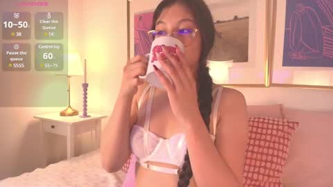 Snapshot of eva_depp chatting on March 4, 2025, 1:28 pm Evaa Depp online show from March 4, 2025, 1:28 pm