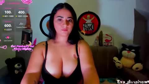 Eva online show from November 22, 2025, 10:09 pm