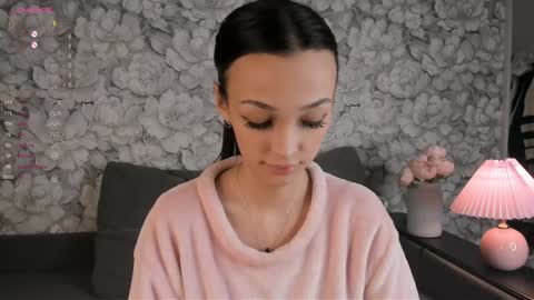 Snapshot of eva_doncray chatting on December 9, 2024, 2:17 pm Eva online show from December 9, 2024, 2:17 pm