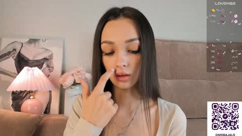 Snapshot of eva_doncray chatting on February 7, 2025, 2:19 am Eva online show from February 7, 2025, 2:19 am