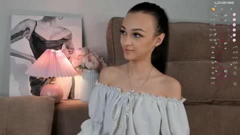 Snapshot of eva_doncray chatting on February 21, 2025, 1:55 pm Eva online show from February 21, 2025, 1:55 pm