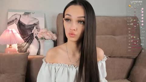 Snapshot of eva_doncray chatting on February 21, 2025, 4:59 pm Eva online show from February 21, 2025, 4:59 pm