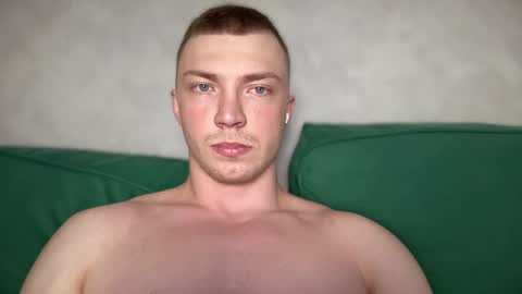 Snapshot of eva_iron chatting on May 15, 2026, 9:33 pm Eva and Iron online show from May 15, 2026, 9:33 pm