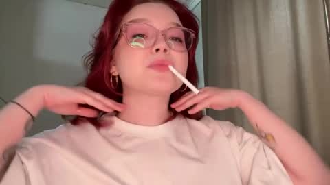 Snapshot of eva_kittenn chatting on April 29, 2026, 1:48 pm eva_kittenn online show from April 29, 2026, 1:48 pm