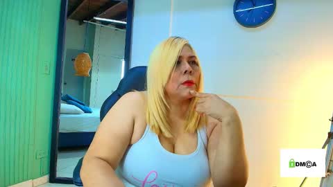 Snapshot of eva_love49 chatting on March 21, 2026, 6:44 pm eva_love49 online show from March 21, 2026, 6:44 pm