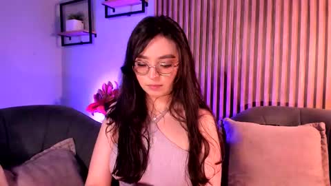 Angelinne online show from March 7, 2026, 3:36 am