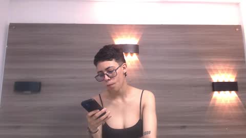 Eva cute online show from February 15, 2025, 7:06 pm