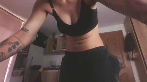 Snapshot of eva_monwalker chatting on June 11, 2026, 1:09 pm Eva cute online show from June 11, 2026, 1:09 pm