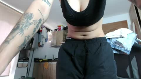 Snapshot of eva_monwalker chatting on June 25, 2026, 1:48 pm Eva cute online show from June 25, 2026, 1:48 pm