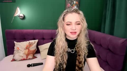 Eva 3 online show from March 23, 2026, 1:42 am