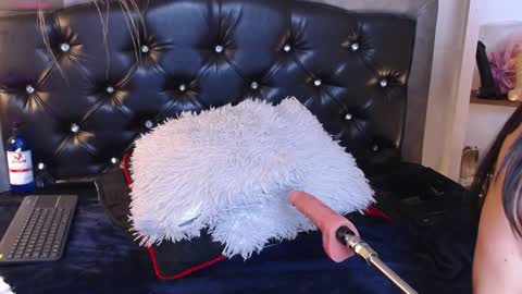 Snapshot of eva_notty_ chatting on December 29, 2024, 3:46 pm Eva Notty online show from December 29, 2024, 3:46 pm
