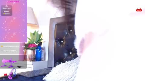 Snapshot of eva_notty_ chatting on January 14, 2025, 4:18 pm Eva Notty online show from January 14, 2025, 4:18 pm