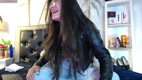 Snapshot of eva_notty_ chatting on February 1, 2025, 12:58 pm Eva Notty online show from February 1, 2025, 12:58 pm