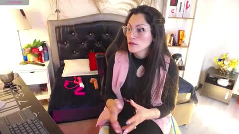 Snapshot of eva_notty_ chatting on February 28, 2025, 1:36 pm Eva Notty online show from February 28, 2025, 1:36 pm