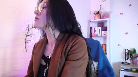 Snapshot of eva_notty_ chatting on September 12, 2025, 1:22 pm Eva Notty online show from September 12, 2025, 1:22 pm