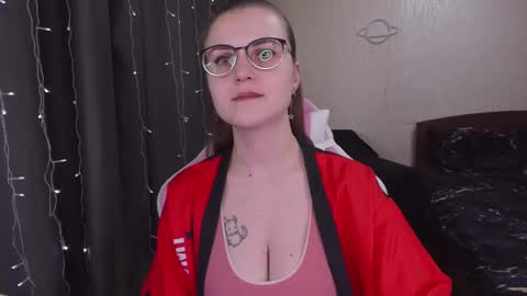 Eva online show from March 11, 2025, 12:50 pm