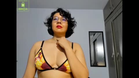 Eva online show from January 19, 2025, 6:53 pm