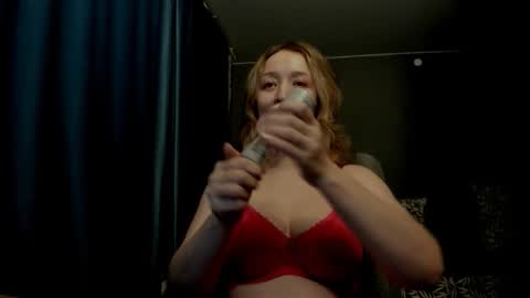 Snapshot of eva_rikchter chatting on February 14, 2026, 10:06 pm Ice Goddess online show from February 14, 2026, 10:06 pm