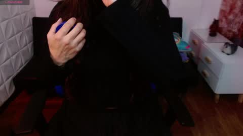 Snapshot of eva_rosell chatting on April 17, 2026, 2:09 pm Eva online show from April 17, 2026, 2:09 pm