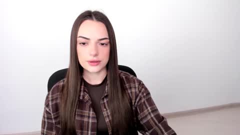 Eva online show from March 3, 2025, 9:55 am