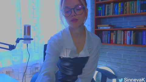 Snapshot of eva_sinn chatting on February 23, 2025, 7:44 am Hi there i am Eva and i wish create a nice community with you so join my Ticket Show for more pleasure online show from February 23, 2025, 7:44 am