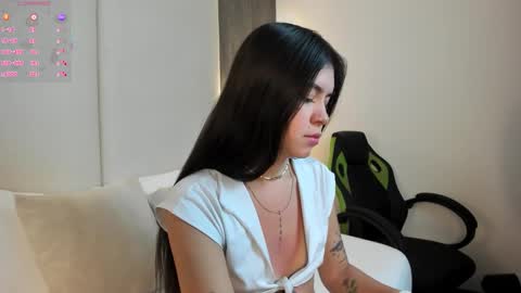 E V A  online show from March 3, 2026, 12:22 pm