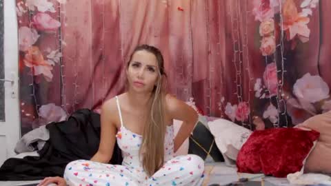 Eva online show from April 21, 2026, 6:12 pm