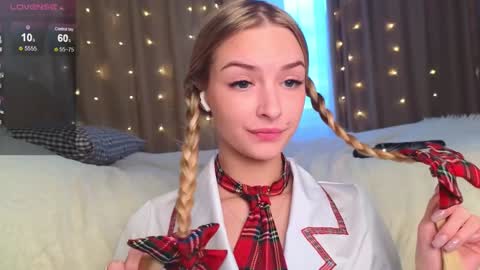 Snapshot of eva_vex chatting on January 8, 2025, 1:41 pm Hello Im Eva online show from January 8, 2025, 1:41 pm