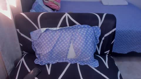 Eva online show from October 15, 2025, 1:44 pm