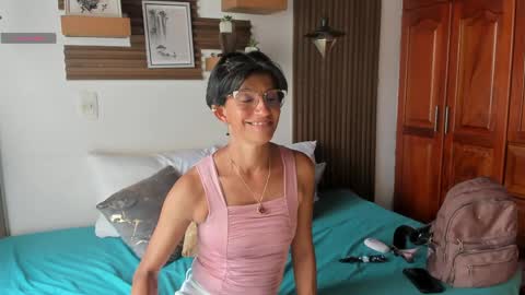 Snapshot of evaa_campbell chatting on April 18, 2026, 7:58 pm Eva online show from April 18, 2026, 7:58 pm