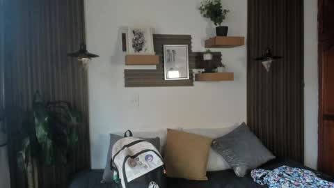 Snapshot of evaa_campbell chatting on May 6, 2026, 1:05 pm Eva online show from May 6, 2026, 1:05 pm