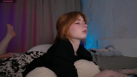 Snapshot of evaa_moonn_ chatting on May 14, 2026, 5:31 pm Eva online show from May 14, 2026, 5:31 pm