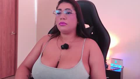 Snapshot of evacarters chatting on July 18, 2026, 7:28 pm Jenny Carters online show from July 18, 2026, 7:28 pm