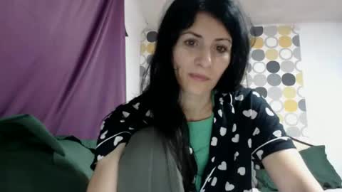 hornycrissyyourlove online show from October 29, 2025, 4:26 am