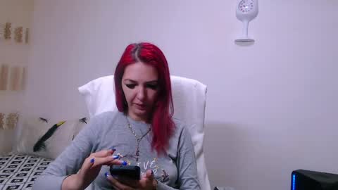 EvadesireONE online show from May 31, 2026, 6:31 pm