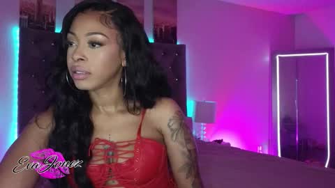 Eva online show from December 19, 2025, 8:21 am