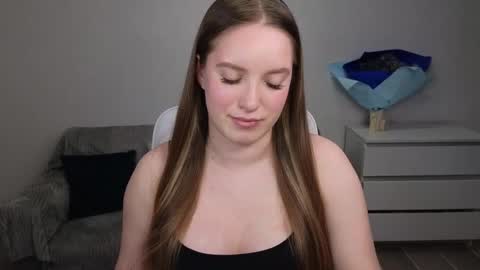 Eva online show from March 8, 2025, 7:31 pm