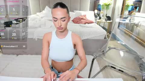 Eva K online show from March 18, 2026, 5:43 am